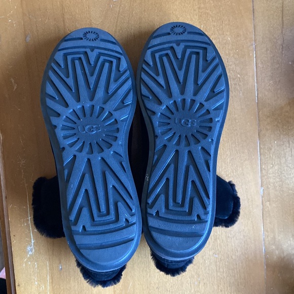 UGG Women’s Black Boots size 10 - Picture 5 of 13